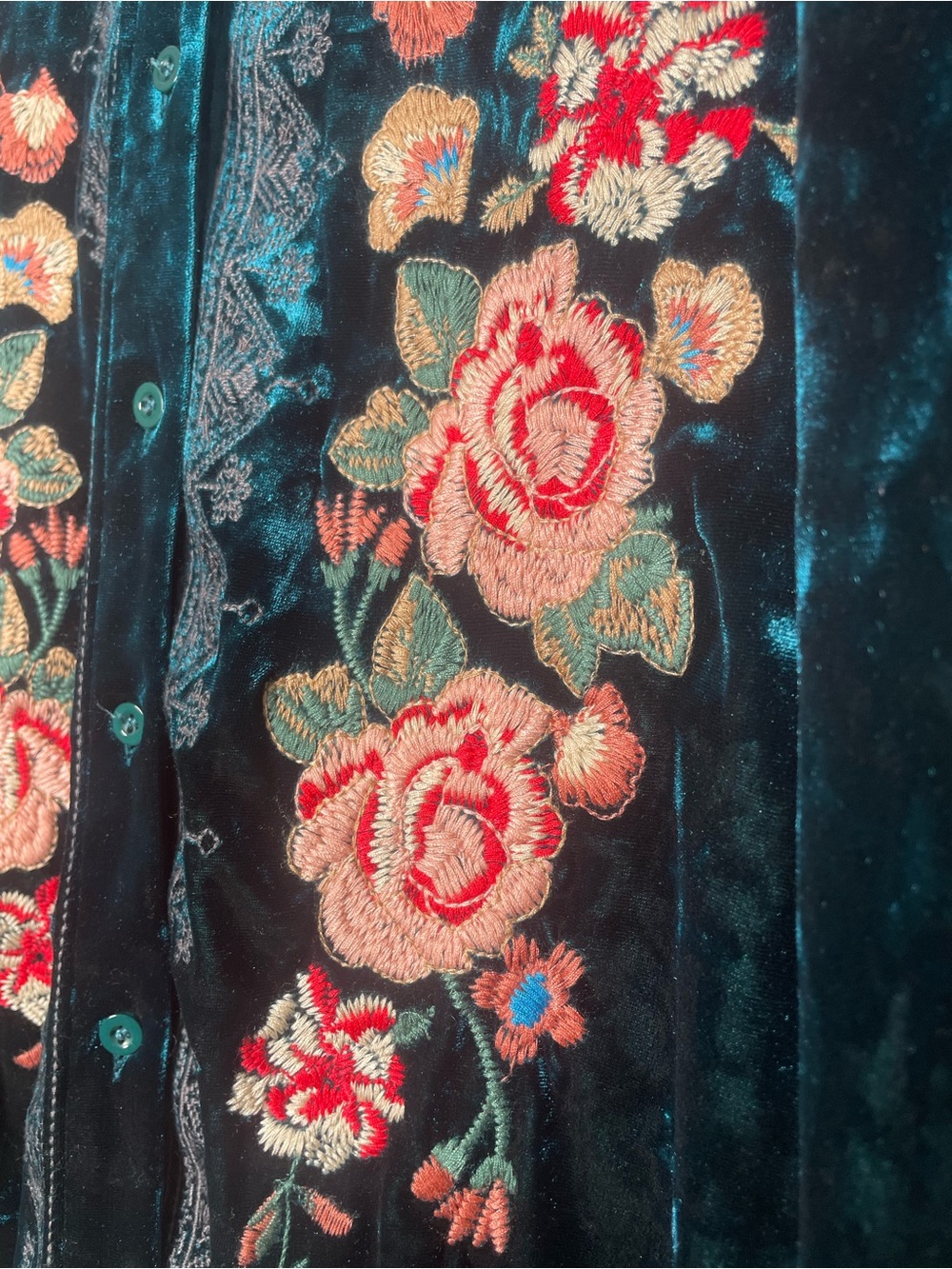 Andree by Unit Teal Velvet Mixed Media Floral Embroidered Tunic Blouse - Picture 4 of 8